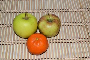 doua mere o portocala